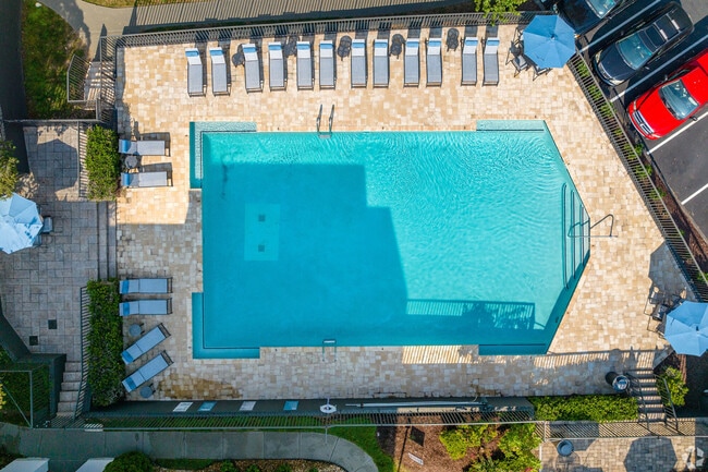 Photo - Vetra West End