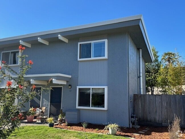 Building Photo - Capitola Vibes Rental