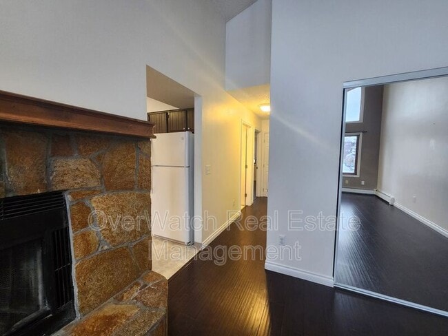 Photo - 1810 Congress Cir