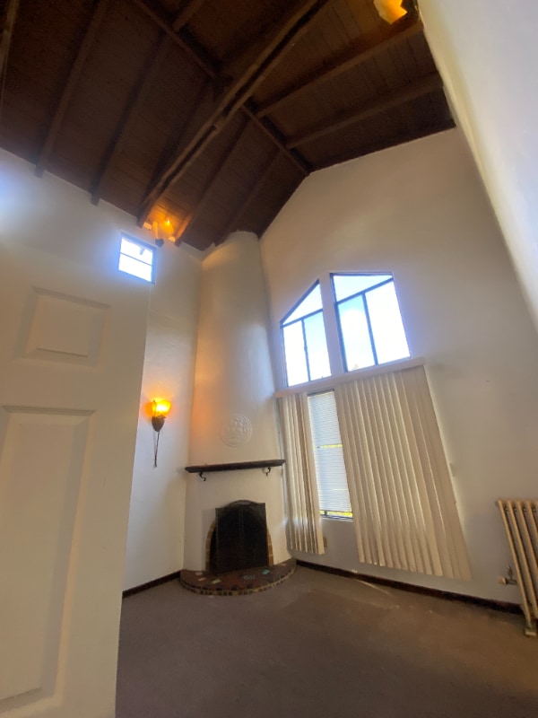 Photo - 1700 Le Roy Ave Unidad 4