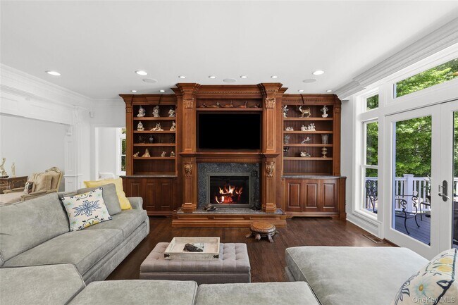 Photo - 10 Hope's Farm Ln