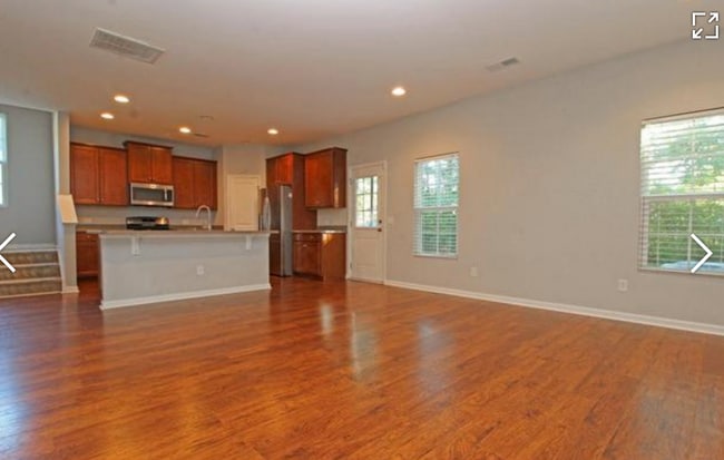 218 Tuscany Ct