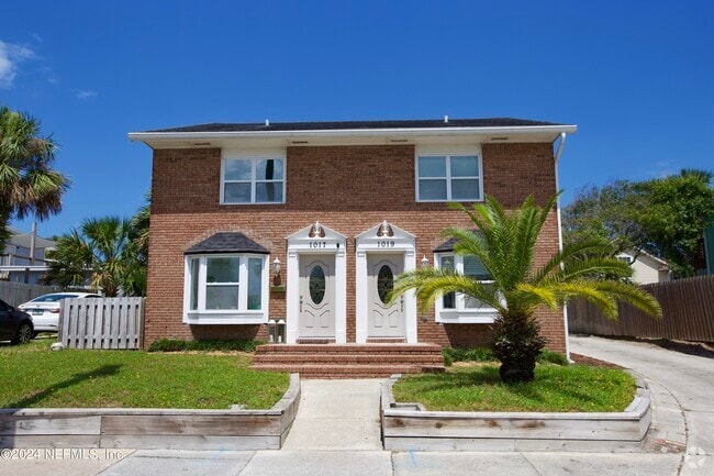 Building Photo - 1019 3rd St Rental