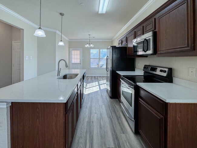 Photo - 5500 Dolores!