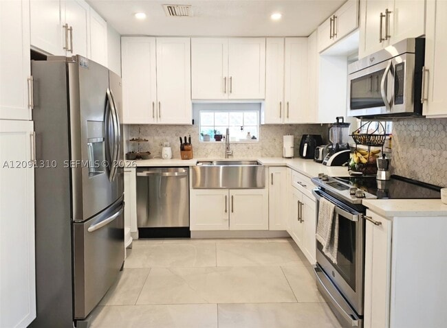 3602 NE 18th Ave