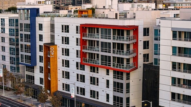 1400 FIG Apartments