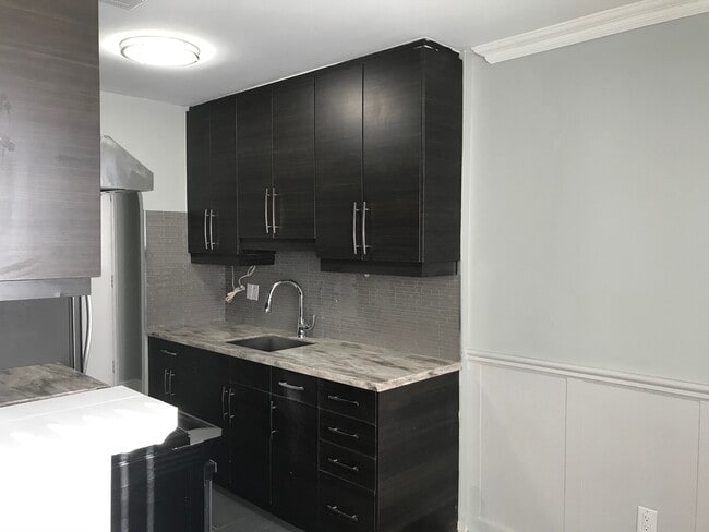 Photo - 130 Cosburn Ave