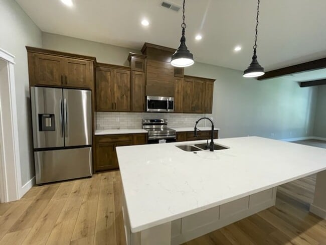 10987 Quail Nest Dr