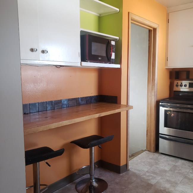 Photo - 4335 S 50th St