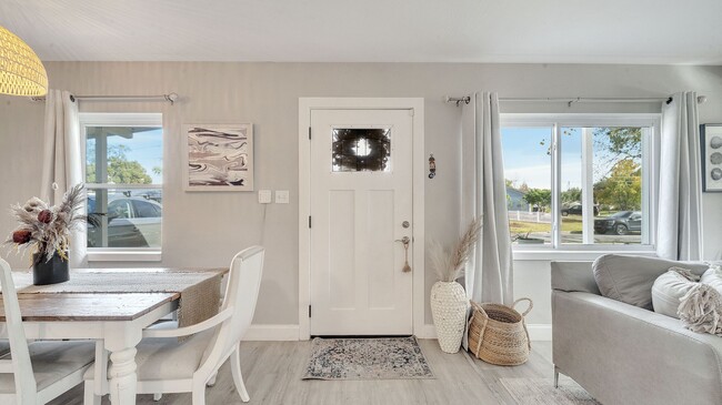 Photo - Cozy Remodeled 3/2 in North Orlando! Available February 2026!