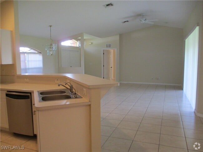 Building Photo - 342 NE 17th St Rental