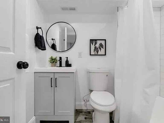 Photo - 723 N Patterson Park Ave