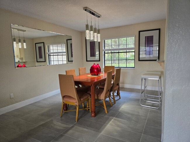 Photo - 3071 Simpson Rd