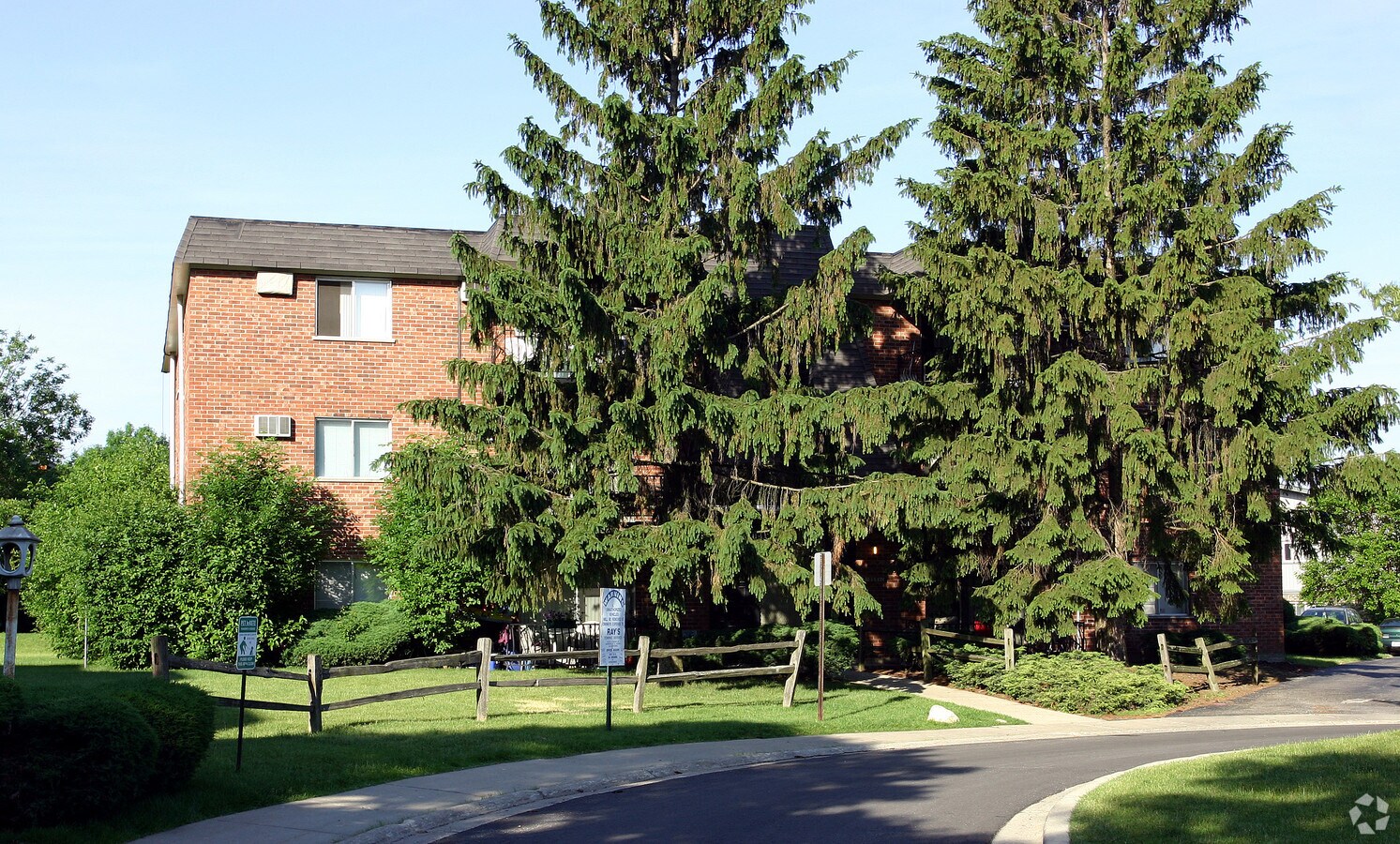 The Echoes - The Echoes