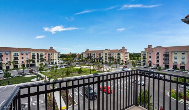 Building Photo - 22980 Vista Edera Cir Unit 2-214