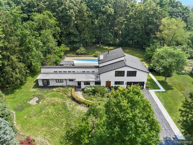 Building Photo - 5721 Kenmoor Rd Rental