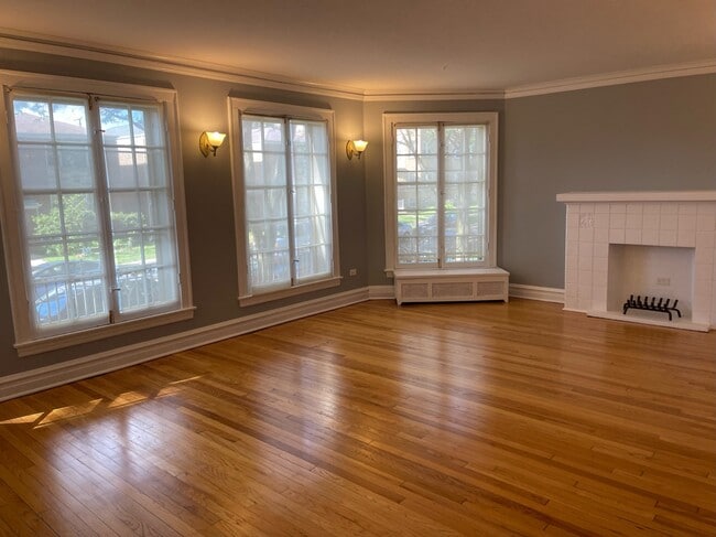 Photo - 723 Dobson St Unit 1