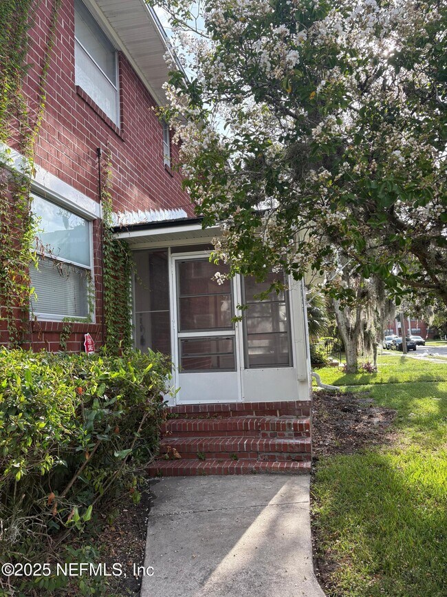 Photo - 3150 Belden Cir House