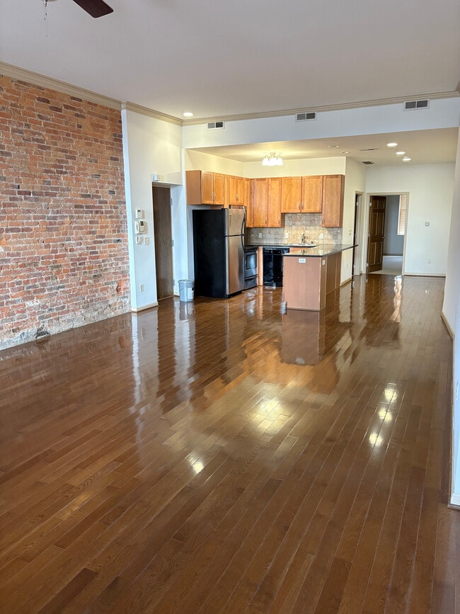 Photo - 342 S High St Unit 342 # 201