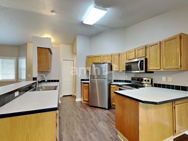 Photo - 1536 E Buchman Ct