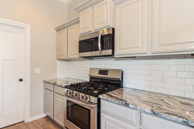 Photo - 546 W Pine Rose Ct Way