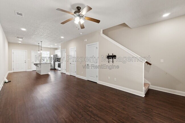 Photo - 1842 Butternut Dr