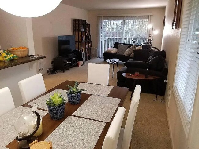 Building Photo - 513 142nd Ave SE