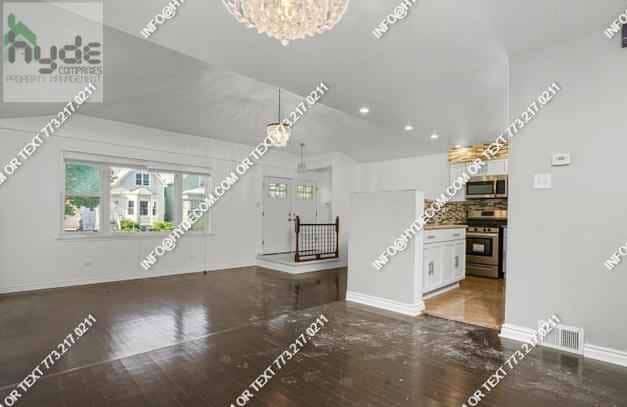 524 E 89th Pl
