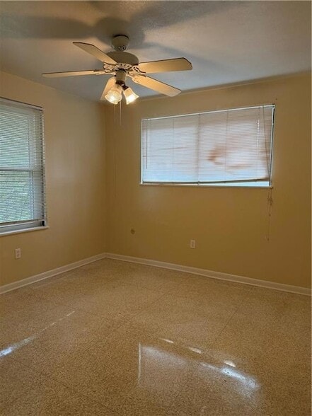 Photo - 140 Cindy Lou Pl