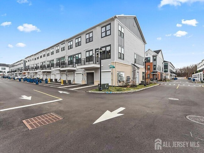 Photo - 715 Parker Blvd