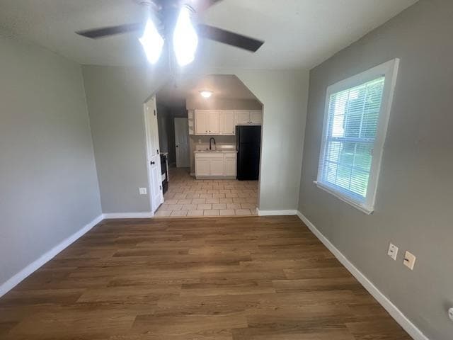 Photo - 2984 Shannon Ave