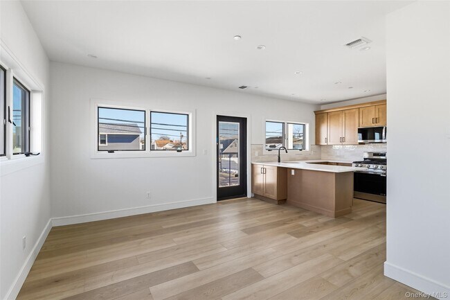 Photo - 56 Suffolk Rd