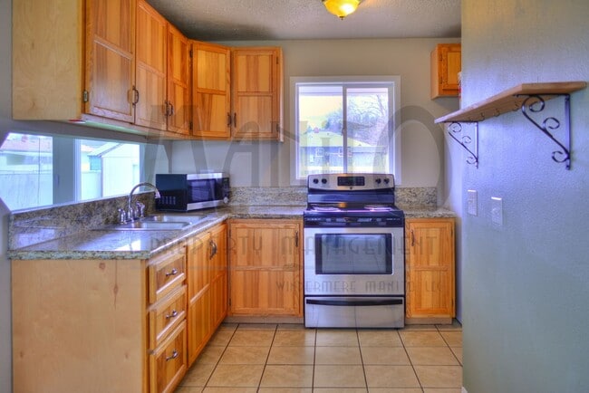 Photo - Bright & Peaceful Minnehaha Home