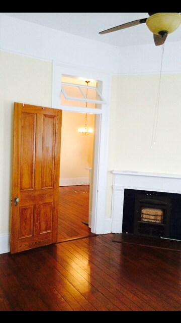 Photo - 1BD/1BA Uptown Apartment on Prytania St. Unidad C