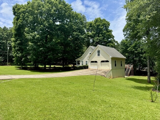 Photo - 362 River Point Dr