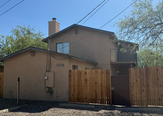 Photo - 1728 N Santa Rita Ave