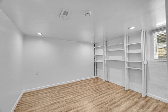 Photo - 2143 S Acoma St Unit Basement Apt
