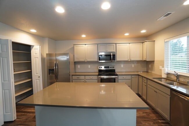 Photo - 13776 S Piano Ave