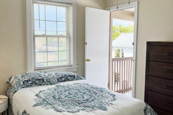 Photo - 1009 Madison St