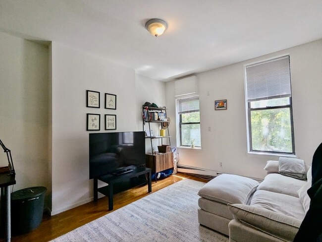 Photo - 374 2nd St Unit 4
