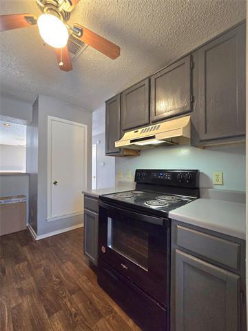 Building Photo - 5807 Shadydell Dr