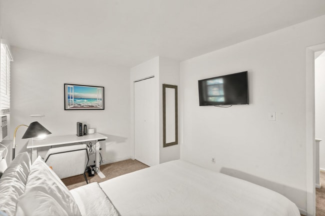 Photo - 628 S Paca St