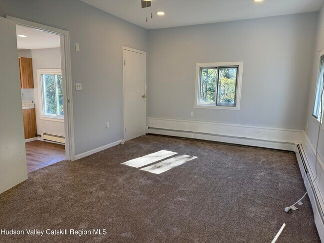 Photo - 1050 Lucas Ave Ext