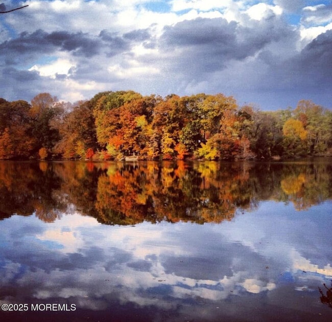 Photo - 207 Lakeside Ave