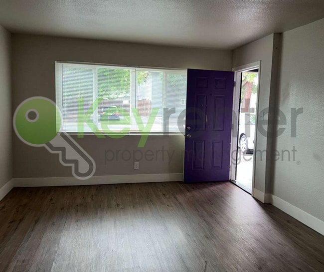 Photo - 5720 Falconer Way