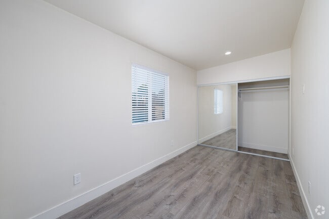 2BR, 1BA - 925SF - First Bedroom