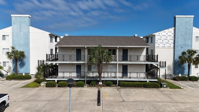 Building Photo - 1490 Harbor Dr Unit 113