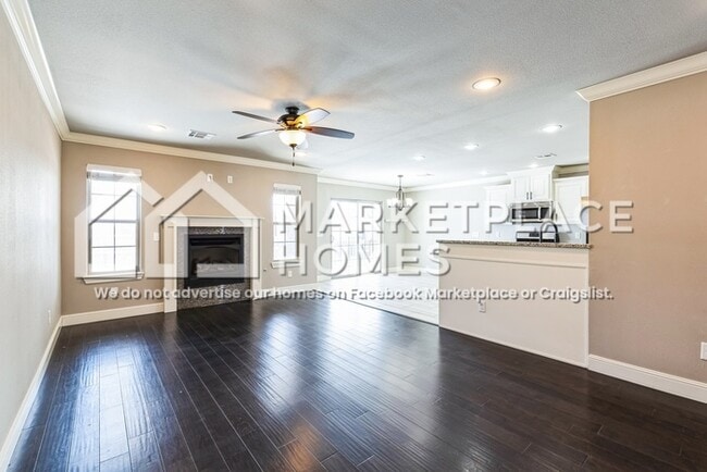 Photo - 550 Timber Ridge St