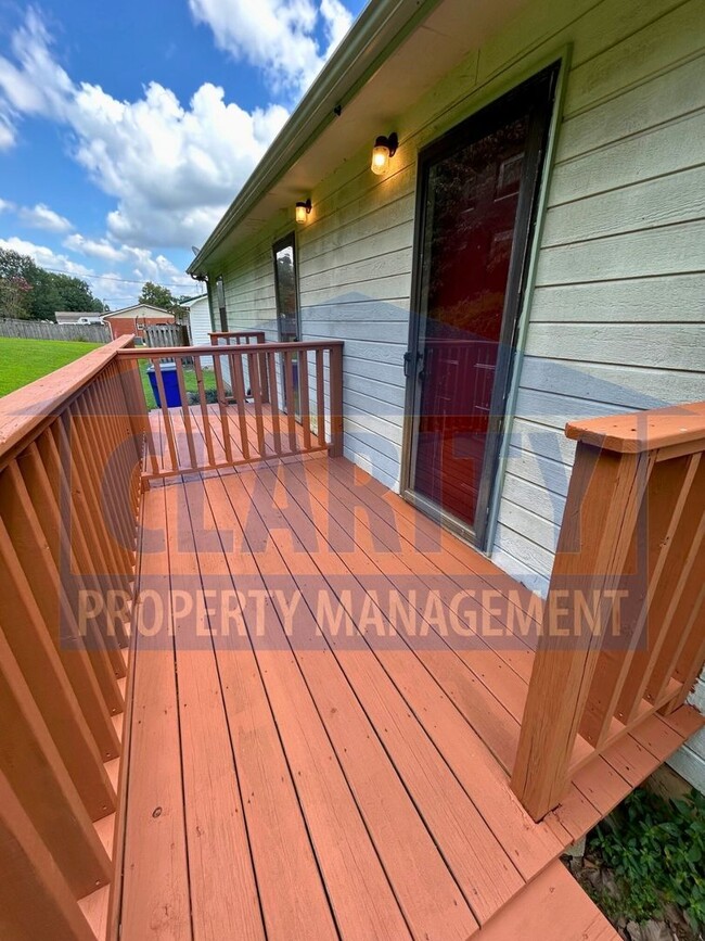 Photo - 3014/3016 Blue Springs Rd Unit 3016