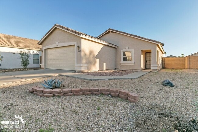 Building Photo - Updated 3Bdm 2Ba Home in Surprise!